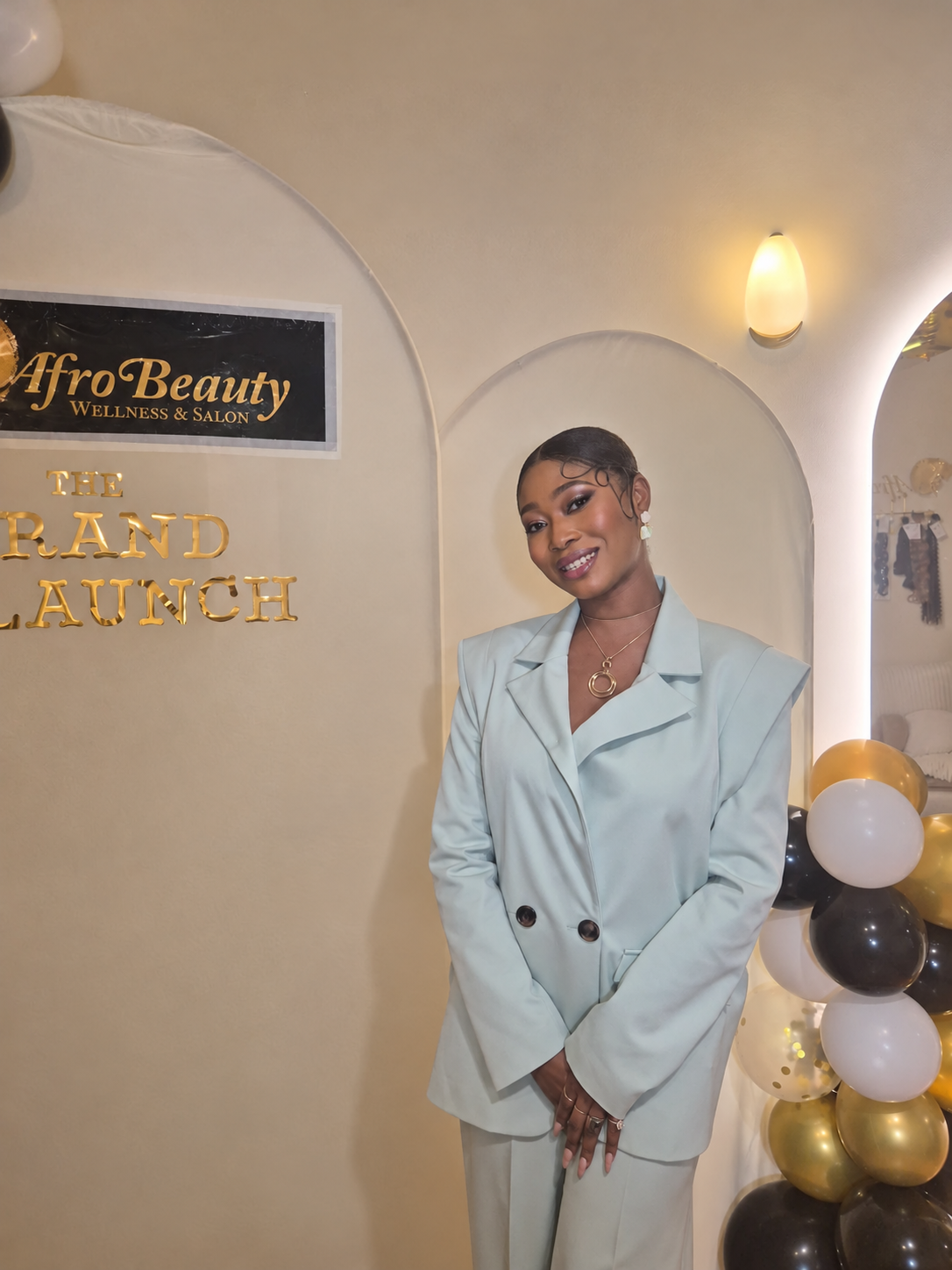 Kemisola smiling at the AfroBeauty relaunch in Kraków